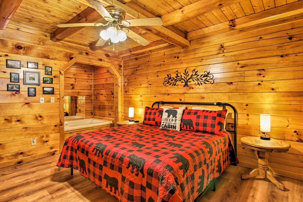 Charming Pigeon Forge With Private Hot Tub! Сasa de vacaciones *