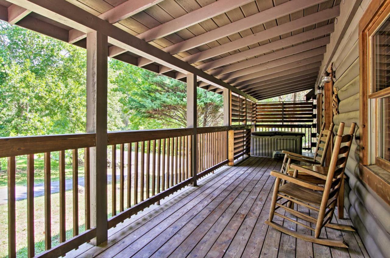 Сasa de vacaciones Charming Pigeon Forge With Private Hot Tub! Sevierville
